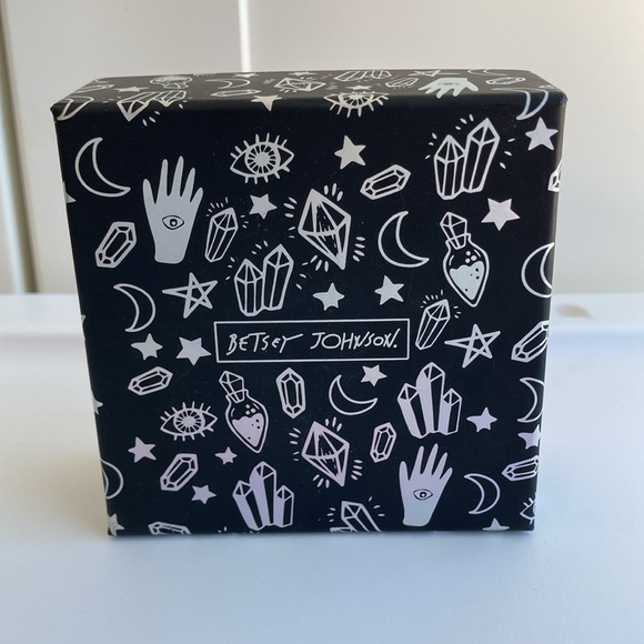 Betsey Johnson Glow in the Dark Ghost dangle earrings - Picture 3 of 3